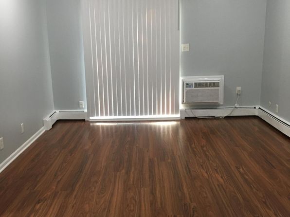 2000 Light Rd