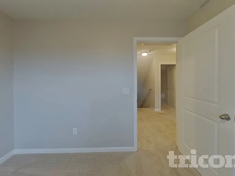 1076 Crescent Moon Loop Rd — Photo 11