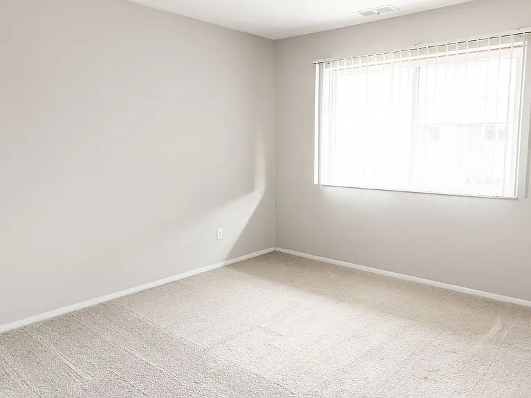 Townway Place Apartments — Photo 38
