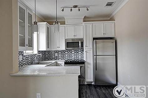 2nd image of 4554 Glenwick Ln #C