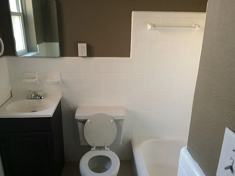 4920 Jamieson Ave #2D — Photo 16