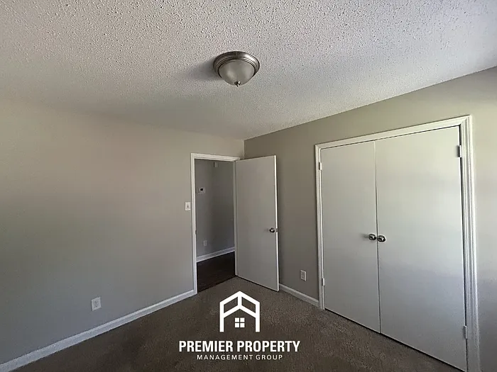7429 Palgrave Ln — Photo 17
