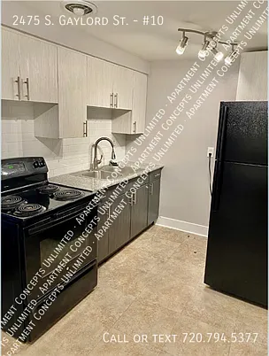 2475 S Gaylord St #10 — Photo 4