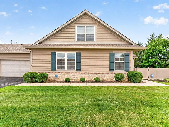 2nd image of 4227 Waterside Pl #7