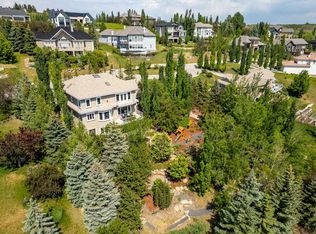 57 N Slopes Point SW, Calgary, AB T3H 3Y8