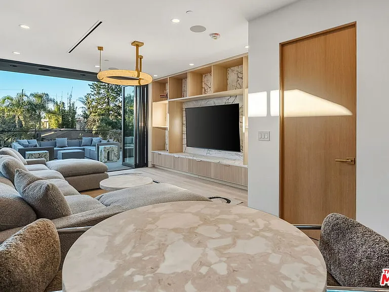 738 Palms Blvd — Photo 26
