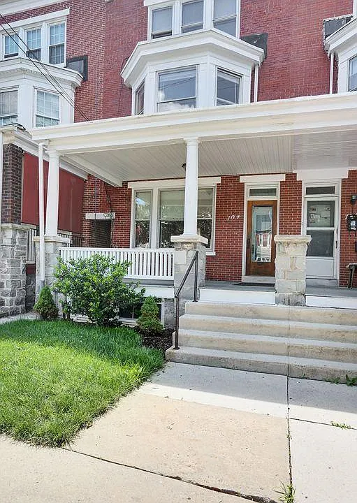 104 Ruby St #1