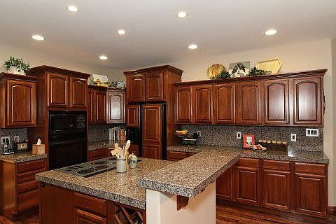 Gourmet kitchen with center island