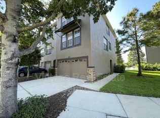 1318 Salem Orchard Ln, Brandon, FL 33511