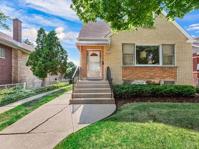 1st image of 5220 N Oak Park Ave