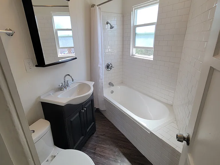 473 S Roxbury Dr #3/4 — Photo 8