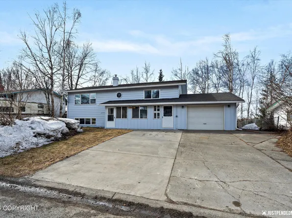 2300 Lake George Dr, Anchorage, AK 99504