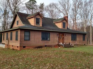 6731 Burgess Rd, Gloucester, VA 23061