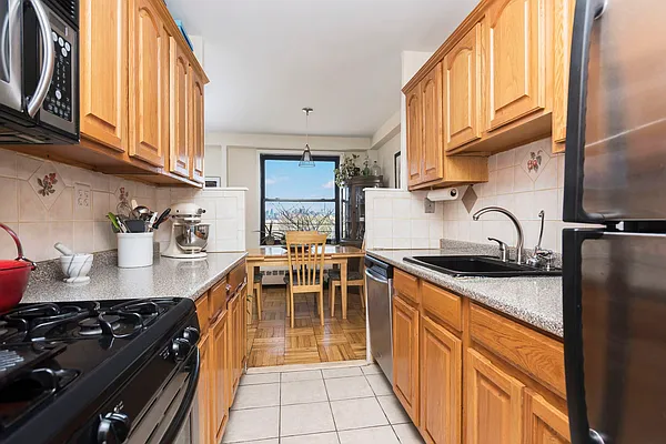 Sold by Corcoran | media 3