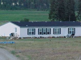 11719 E Blanchard Rd, Elk, WA 99009