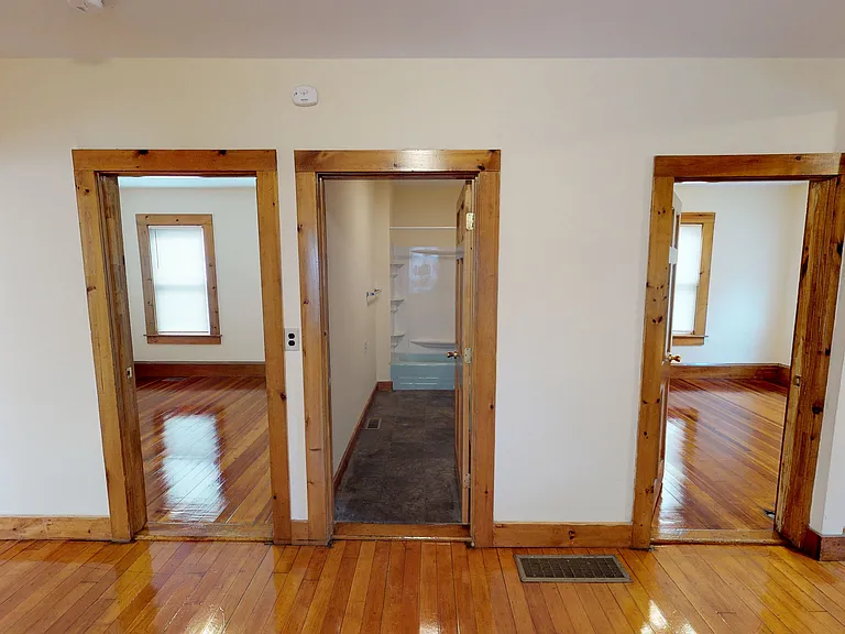 250 Forest Ave #1 — Photo 9
