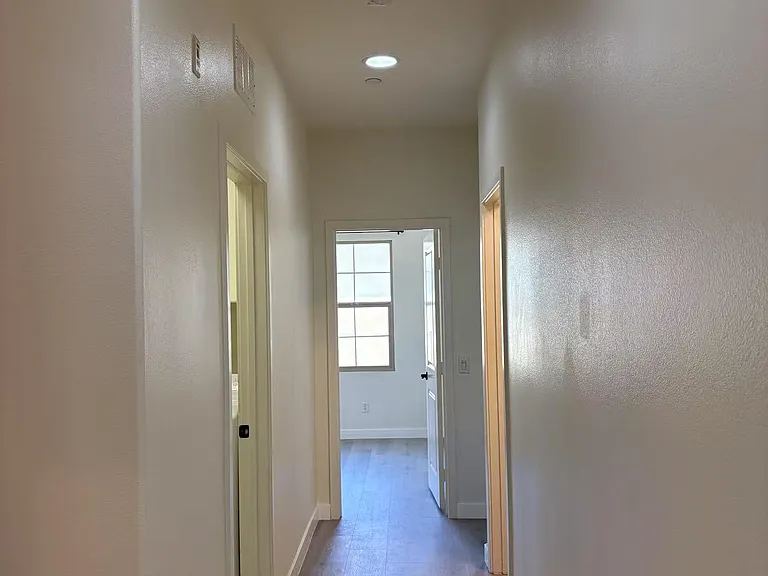 563 S Casita St — Photo 21