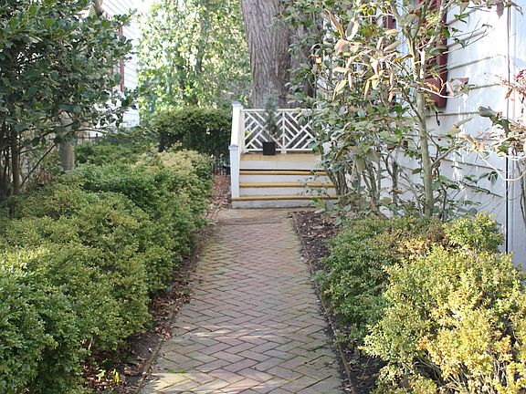 Boxwood lined brick walks