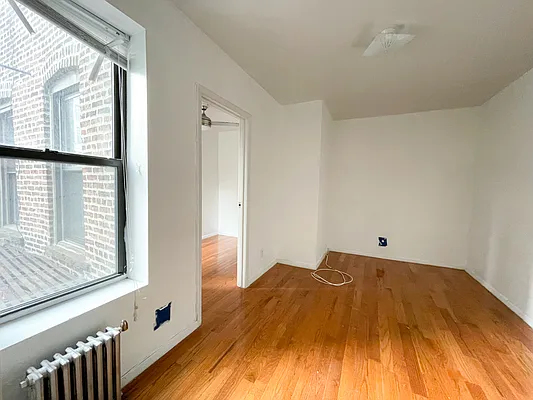 Rented by Roselyn  Fortuna LLC | media 14