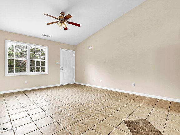 4th image of 106 Laib Ln #5