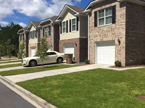 15 Conner Loop, Richmond Hill, GA 31324