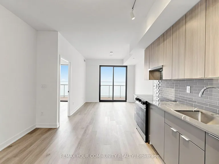 2075 Lakeshore Rd #1607 — Photo 12