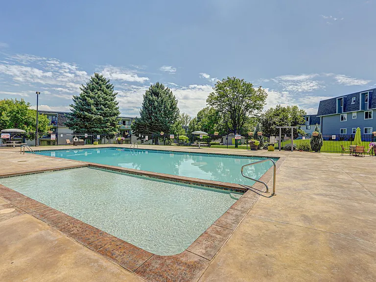 Ralston Park Apartments — Photo 7