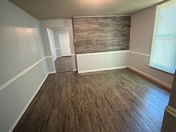 4th image of 2123 Highland Ave #A