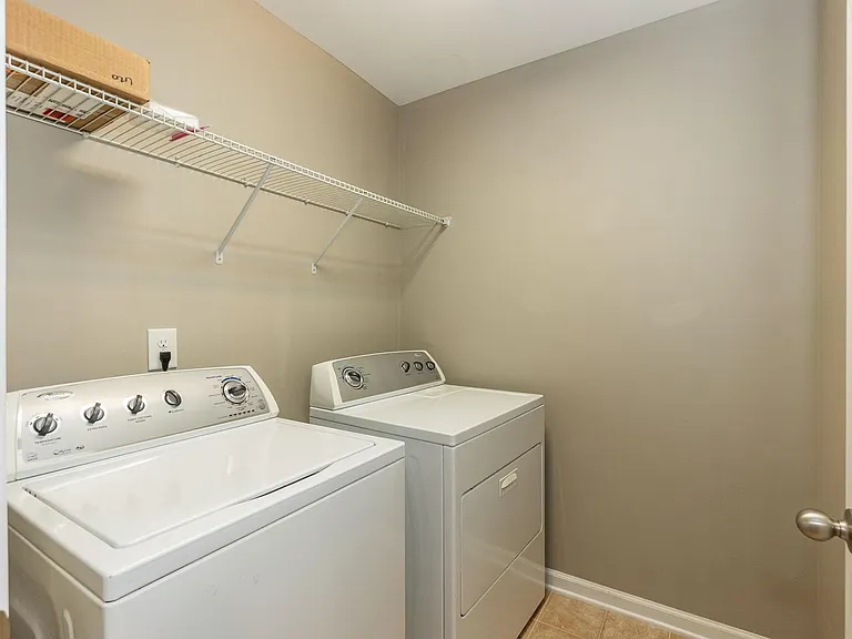 1634 Holly Grove Way — Photo 17