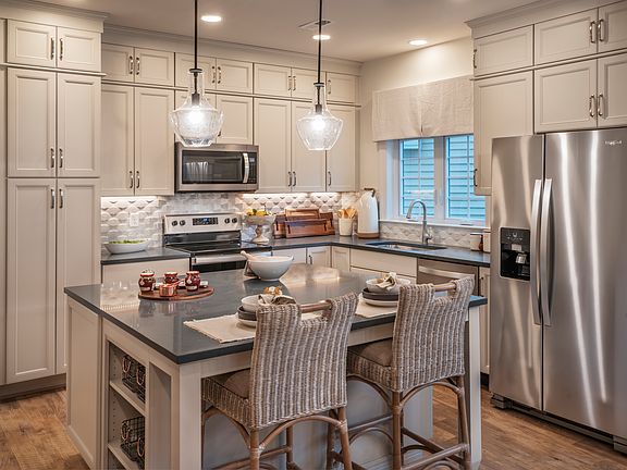 021_TOA_10_20_20_Betsy_Ross