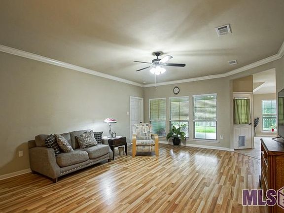 2nd image of 31127 Green Leaf Dr
