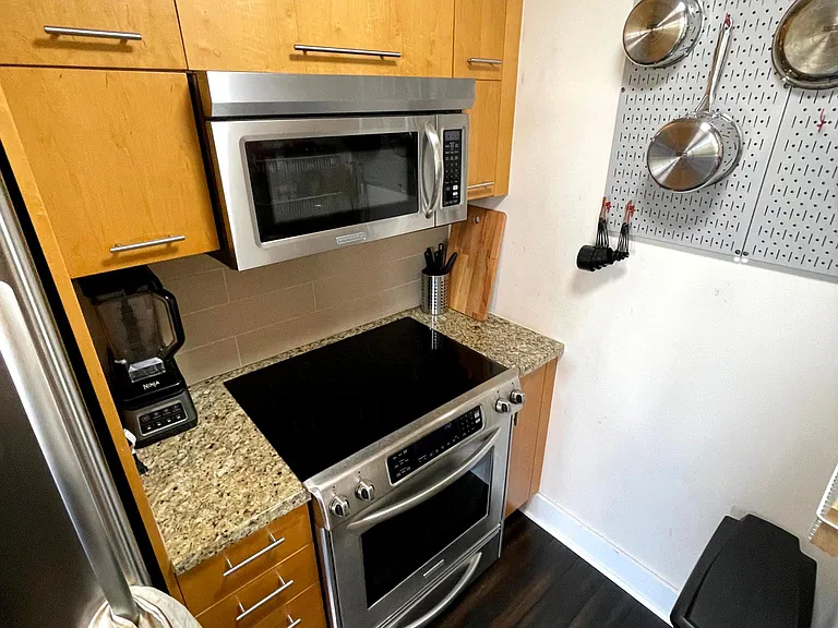 603 Davis St #709 — Photo 11