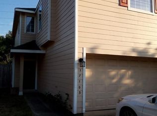 17103 Oakwood Chase Dr, Spring, TX 77379