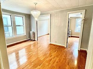 24-48 27th St #2B, Astoria, NY 11102