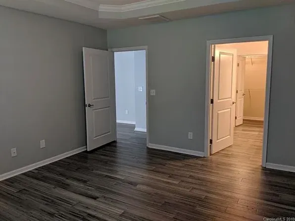 6828 Carradale Way, Charlotte, NC 28278