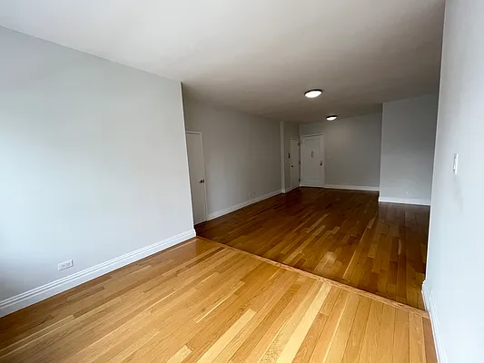 Rented by Stonehenge NYC LLC | media 2