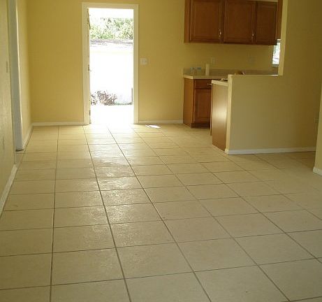 5th image of 300 N Hart Blvd