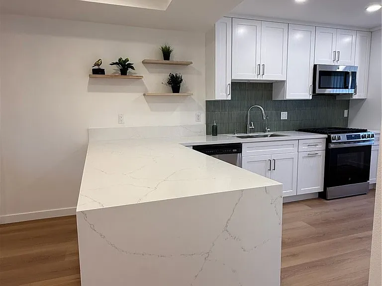 1137 N Maryland Ave #5 — Photo 7