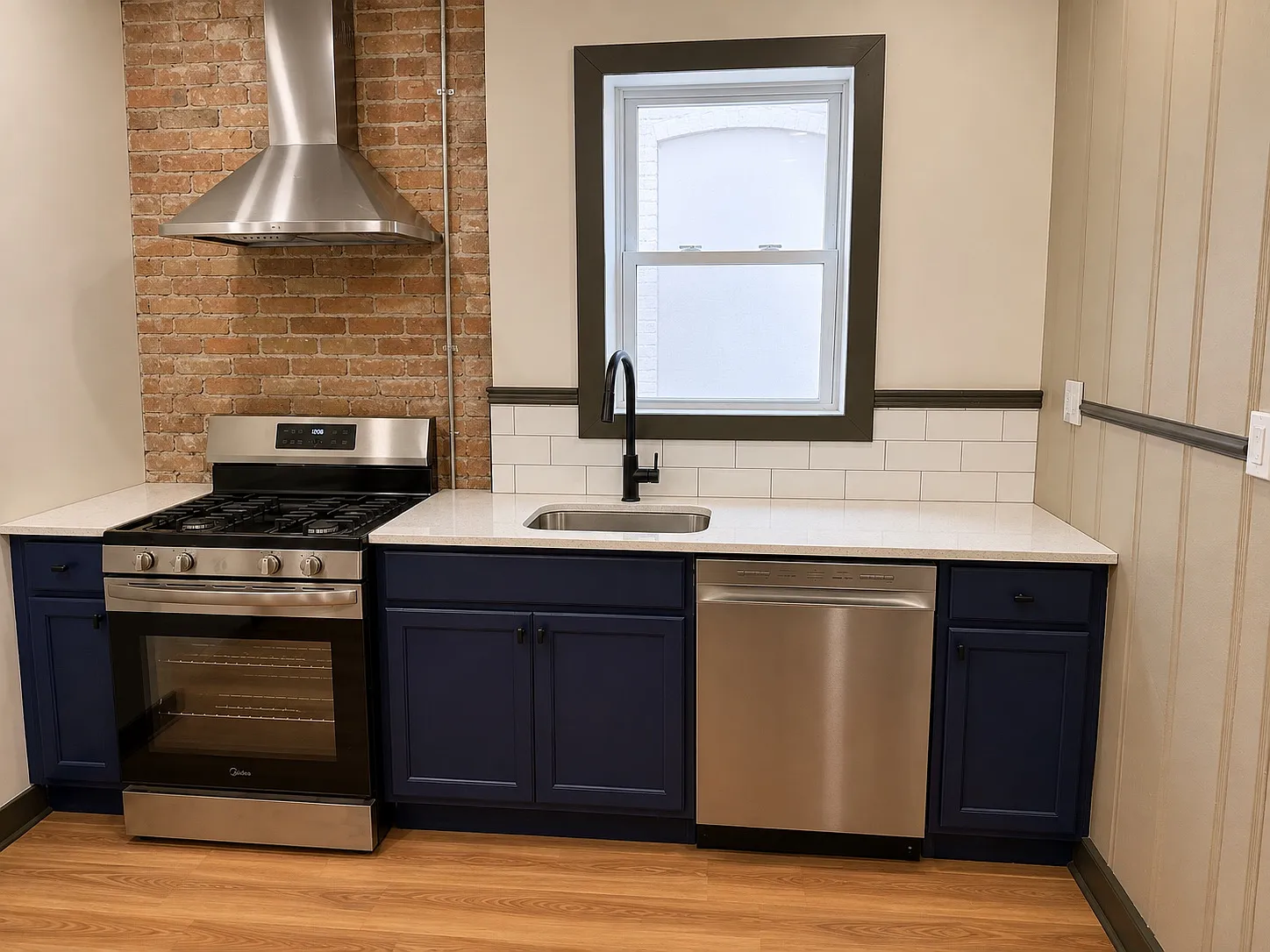 1 bed, 800 sqft, $1,300 — Photo 2