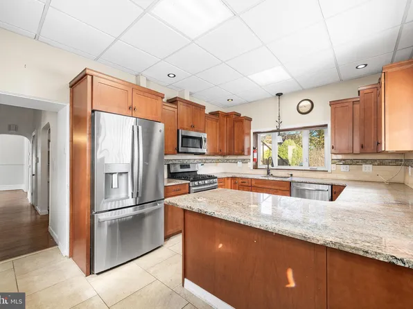 7301 Chestnut Ave, Elkins Park, PA