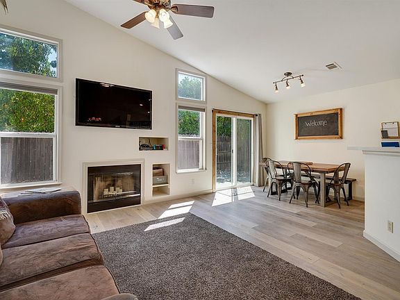 3rd image of 1020 Regina Way