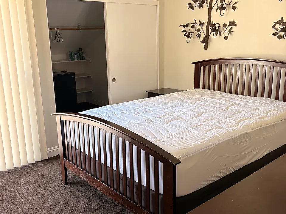 365 Blue Dolphin Dr