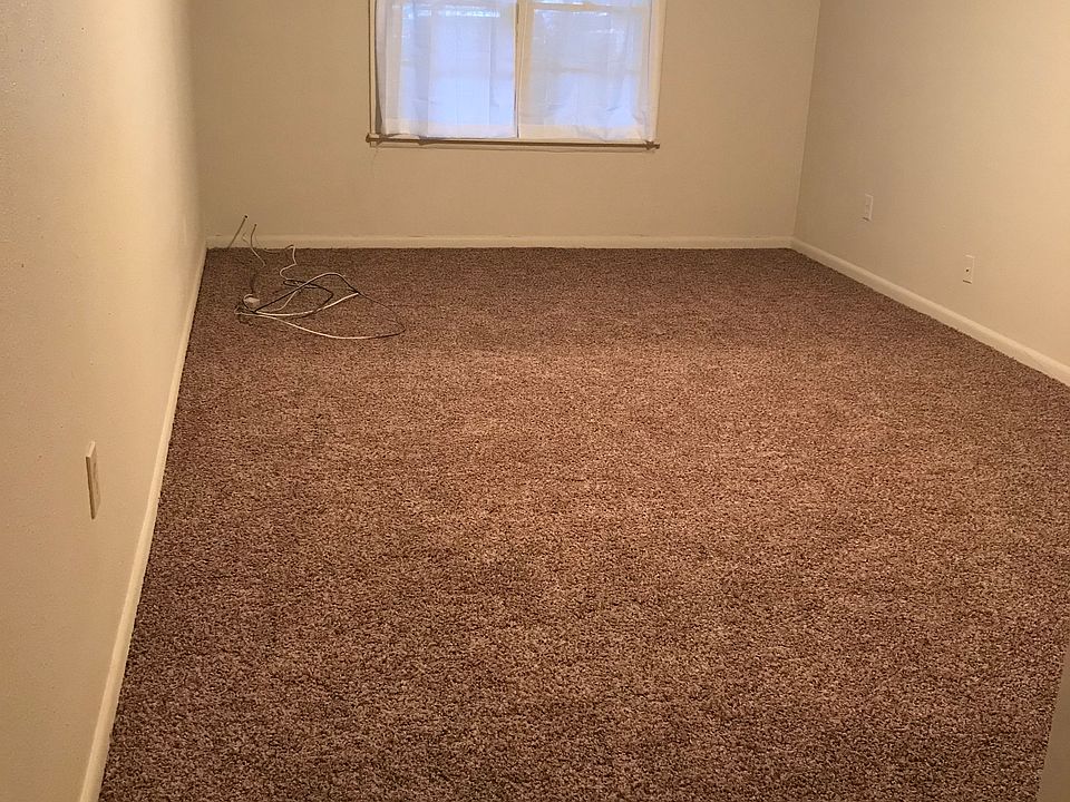 Brand new carpet!!