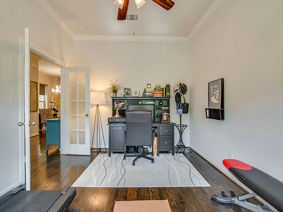 3rd image of 6638 Deleon St