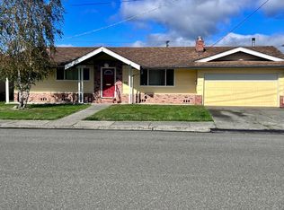 1003 Shamrock Dr, Fortuna, CA 95540