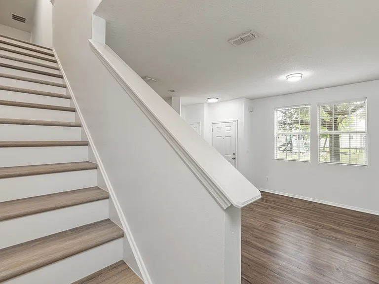 5892 Bartram Village Dr — Photo 17