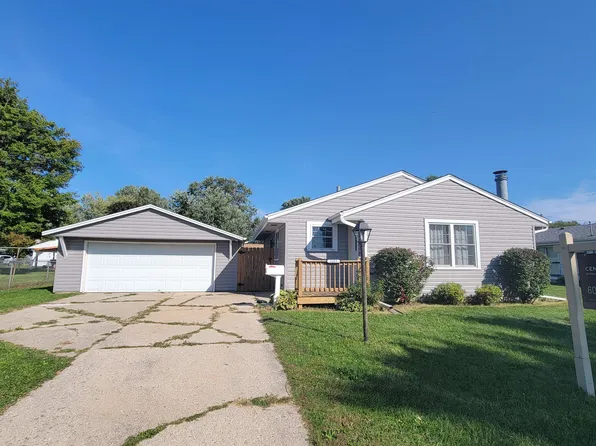 2213 S Walnut St, Janesville, WI 53546
