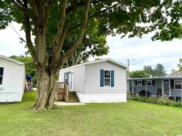 40 Zent Ave, Fredericktown, OH 43019