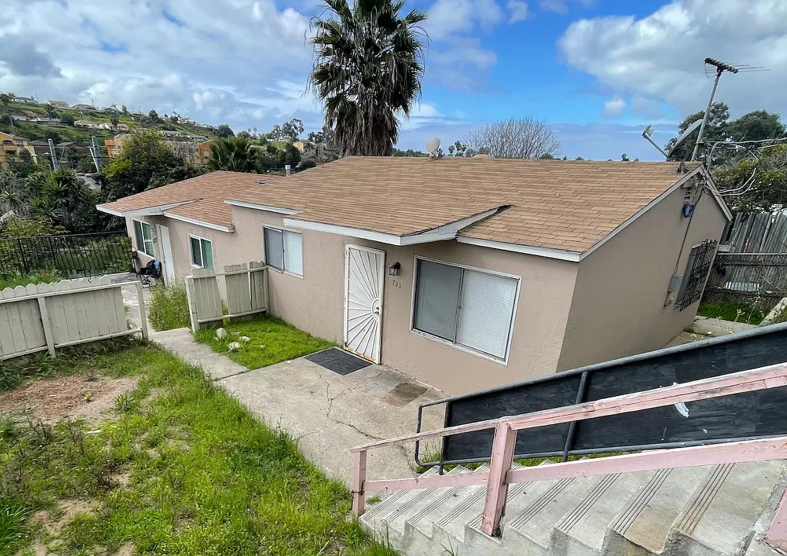2 bed, 800 sqft, $2,195 — Photo 1