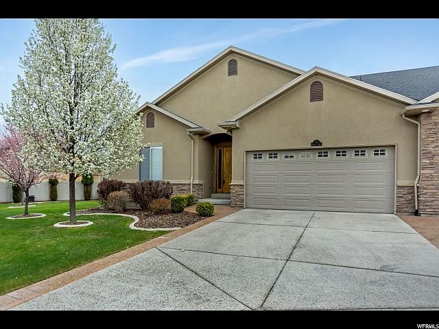 1st image of 115 E Paradise Cove Ln #13